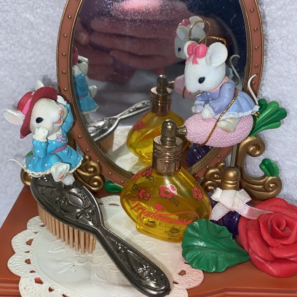 1994 Lustre Fame Maestro Mouse Little Dresser Music Box Its a Small World 509185 - Picture 3 of 10